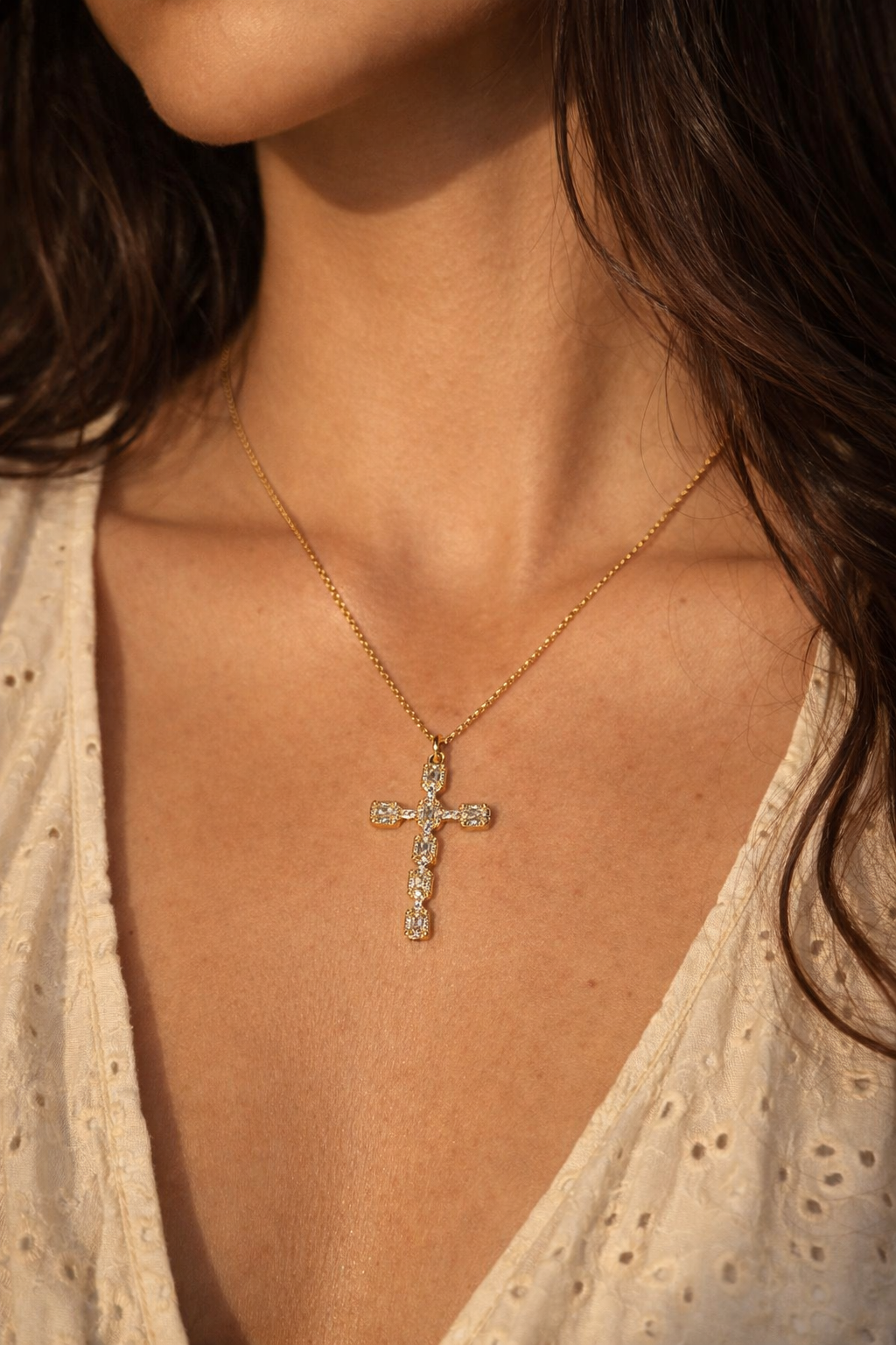 LUMINOUS CROSS PENDANT